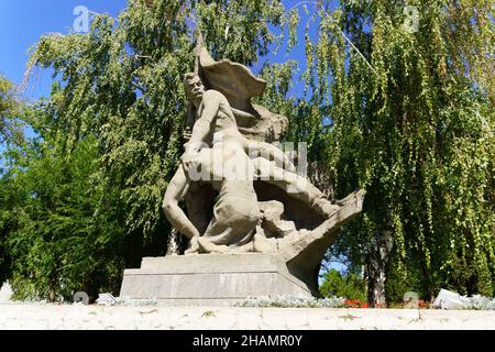 Volgograd, Russie-16 septembre 2021 : composition monumentale sculpturale sur Mamaïev Kurgan.Jour d'été Banque D'Images