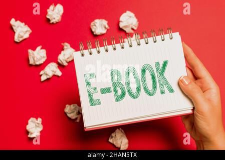 Légende conceptuelle E Book.Internet concept version électronique du livre imprimé qui peut lire ordinateur ou tablette dessin Creative Designs prise Banque D'Images