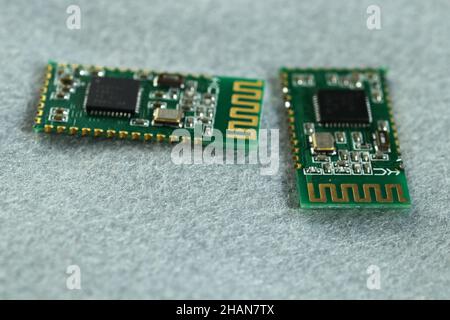 Composants électroniques.Module sans fil pour l'intégration à des projets électroniques.Gros plan. Banque D'Images