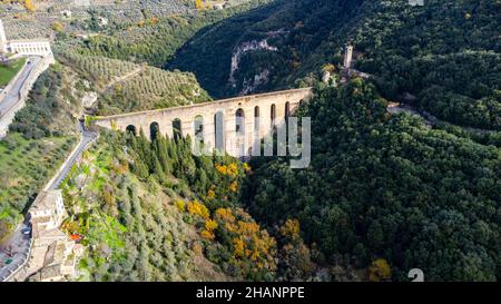 Ponte delle torri, Spoleto, Ombrie, Italie Banque D'Images