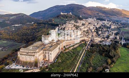 Basilique de San Francesco d'Assise, Assise, Ombrie, Italie Banque D'Images