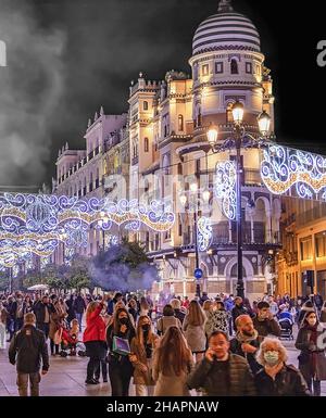 Séville, Espagne - décembre 03,2021 : Décoration de Noël à Séville, Andalousie, Espagne Banque D'Images