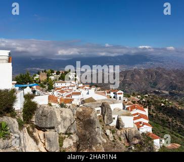 Les Montes de Málaga de Comares, une ville à 703 mètres d'altitude en Andalousie, Espagne.Il a été fondé par les Grecs et les Phéniciens dans le septième cent Banque D'Images