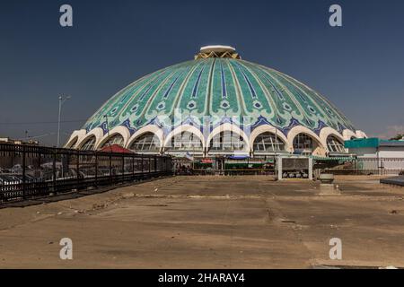 Dôme du marché de Chorsu Bazar à Tachkent, Ouzbékistan Banque D'Images