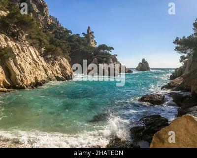 Paysages marins et montagnes de Calanques, ruisseaux de marseille, France Banque D'Images