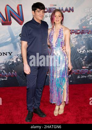 13 décembre 2021, Westwood, Californie, États-Unis : David Dastmalchian et Evelyn Leigh assistent à la séance de Sony Pictures « Spider-Man: No Way Home », première de Los Angeles.(Credit image: © Billy Bennight/ZUMA Press Wire) Banque D'Images