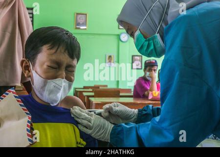 Vaccination Covid pour les étudiants et les enfants de la rue âgés de 6 à 11 ans Banque D'Images