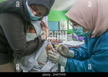 Vaccination Covid pour les étudiants et les enfants de la rue âgés de 6 à 11 ans Banque D'Images