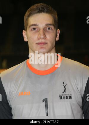 Handball gardien de but Dominik Kuzmanovic RK Nexe Na Ice Handball EHF saison de la Ligue européenne 2021-22 SC Magdeburg - RK Nexe Na Ice Banque D'Images