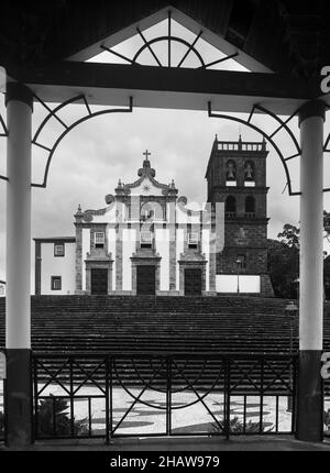 Monochrome, Église de Nossa Senhora da Estrela, Ribeira Grande, île de Sao Miguel, Açores, Portugal Banque D'Images