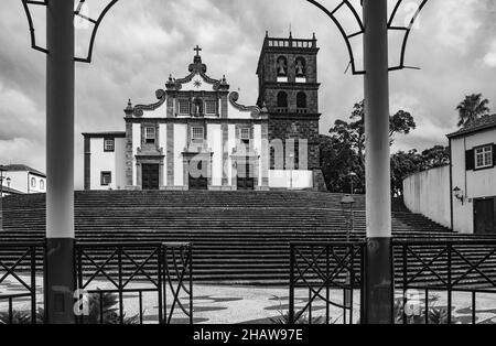 Monochrome, Église de Nossa Senhora da Estrela, Ribeira Grande, île de Sao Miguel, Açores, Portugal Banque D'Images