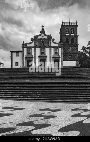 Monochrome, Église de Nossa Senhora da Estrela, Ribeira Grande, île de Sao Miguel, Açores, Portugal Banque D'Images