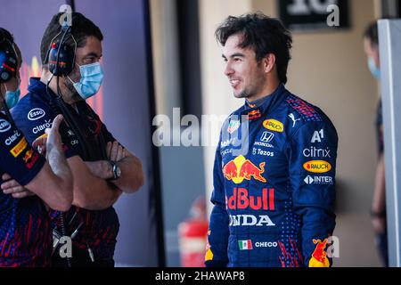 11 PEREZ Sergio (mex), Red Bull Racing Honda, portrait lors des 2021 essais post-saison du 14 au 15 décembre 2021 sur le circuit Yas Marina, à Yas Island, Abu Dhabi - photo: Antonin Vincent/DPPI/LiveMedia Banque D'Images