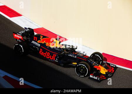 11 PEREZ Sergio (mex), Red Bull Racing Honda, action lors des 2021 essais post-saison du 14 au 15 décembre 2021 sur le circuit Yas Marina, à Yas Island, Abu Dhabi - photo: Antonin Vincent/DPPI/LiveMedia Banque D'Images