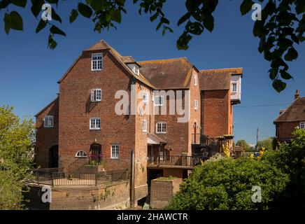 Royaume-Uni, Angleterre, Gloucestershire, Tewkesbury, Mill Street,ancien moulin à eau, maintenant appartements Banque D'Images