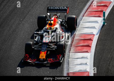 11 PEREZ Sergio (mex), Red Bull Racing Honda, action lors des 2021 essais post-saison du 14 au 15 décembre 2021 sur le circuit Yas Marina, à Yas Island, Abu Dhabi - photo: Antonin Vincent/DPPI/LiveMedia Banque D'Images