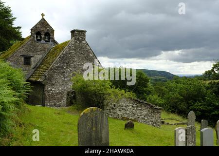 Église et cimetière de Saint-Issui, Partrishow, Powys, pays de Galles Banque D'Images