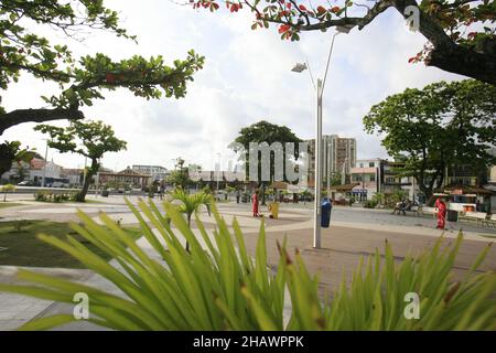 salvador, bahia, brésil - 28 décembre 2016 : vue sur la région de Largo da Mariquita dans le quartier de Rio Vermelho dans la ville de Salvador. Banque D'Images