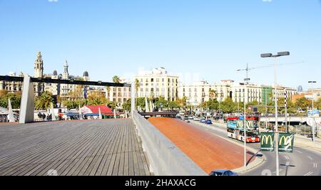 Jardins de Moll de la Fusta à Barcelone, Catalogne, Espagne, Europe Banque D'Images