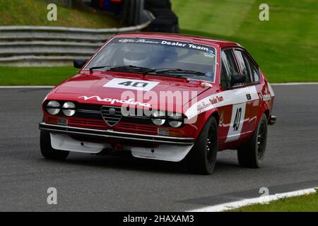 Stephen Chase, Alfa Romeo Alfetta GTV 2000, défi Alfa classique de DRHC pour Alfa Romeo classique et historique, avec la série 750 -166 Alfa Romeo de Banque D'Images