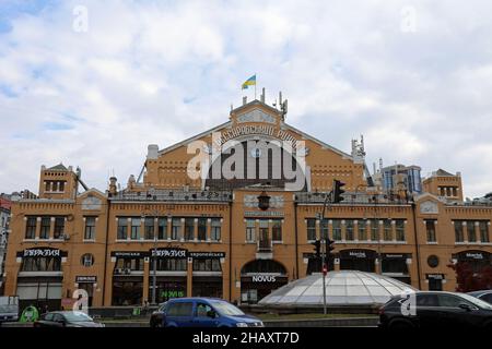 Célèbre marché de Bessarabian à Kiev Banque D'Images