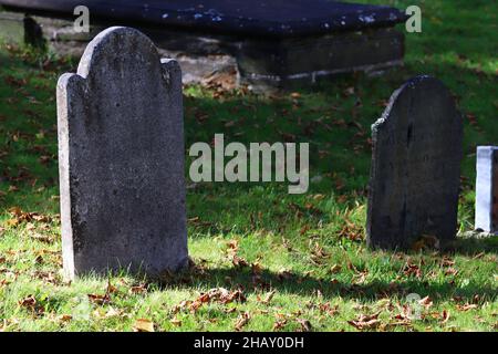 HALIFAX, CANADA - le 07 octobre 2021 : l'ancien cimetière est situé dans un cimetière du centre-ville, à Halifax, au Canada Banque D'Images