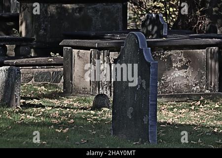 HALIFAX, CANADA - le 07 octobre 2021 : l'ancien cimetière est situé dans un cimetière du centre-ville, à Halifax, au Canada Banque D'Images