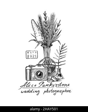 Logo ou badge de photographe de mariage.Appareil photo et plantes ou fleurs et anneaux de fiançailles pour les vacances.Modèle pour magasin studio.Dessiné à la main Illustration de Vecteur