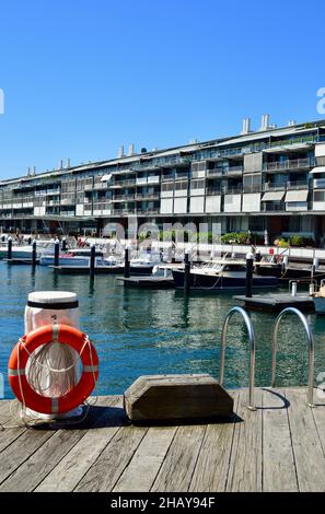 Vue depuis le pont du quai de Hickson Road dans la région des Rocks de Sydney, en Australie Banque D'Images