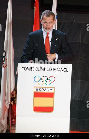 Madrid, Espagne.15th décembre 2021.Le roi Felipe VI d'Espagne prend la parole lors du Gala annuel du Comité olympique espagnol en l'honneur des athlètes olympiques de 2020.(Photo par Atilano Garcia/SOPA Images/Sipa USA) crédit: SIPA USA/Alay Live News Banque D'Images