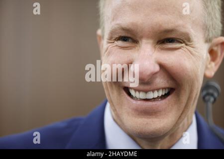 Washington, États-Unis.15th décembre 2021.Le PDG d'United Airlines, Scott Kirby, témoigne devant le Comité sénatorial du commerce, des sciences et des transports, dans l'édifice du bureau du Sénat de Russell, à Capitol Hill, le mercredi 15 décembre 2021, à Washington, DC.Les dirigeants du transport aérien ont témoigné au sujet de l'état actuel de l'industrie aérienne américaine au cours de l'audience de surveillance.Pool photo par Chip Somodevilla/UPI crédit: UPI/Alay Live News Banque D'Images