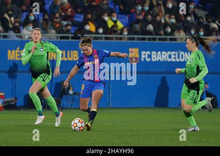 15th décembre 2021 ; Johan Cruyff Stadium, Barcelone, Espagne : champions de football féminin, FC Barcelone versus HB Koge : Caldentey Banque D'Images