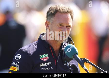 Photo du dossier datée du 18-07-2021 de Christian Horner de Red Bull, qui a vanté Toto Wolff, l'homologue de Mercedes, comme un « freak de contrôle » et une « Dame de pantomime » et beaucoup d'intermédiaires.Date d'émission : jeudi 16 décembre 2021. Banque D'Images