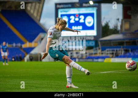 Birmingham, Angleterre, 12th Decemb Ellen White (18 Manchester City) prend une photo au but dans le match WSL entre Birmingham City et Manchester City Women Gareth Evans/SPP Banque D'Images