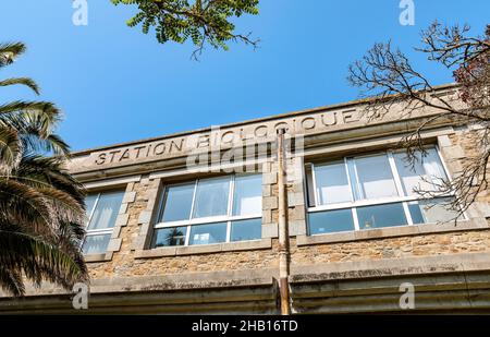 Roscoff (Bretagne, Nord-Ouest de la France): “Station biologique de Roscoff (SBR)”, centre français de recherche et d’enseignement en biologie marine et océanographie. Banque D'Images