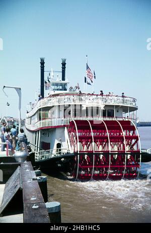 Bateau à vapeur à vapeur SS Natchez sur le Mississippi, la Nouvelle-Orléans, Louisiane, États-Unis en 1976 Banque D'Images