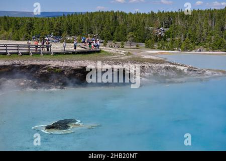 Excelsior Geyser Crater dans le parc national de Yellowstone, États-Unis Banque D'Images