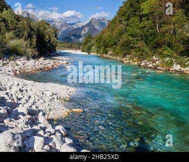 soca, rivière, montagne, Triglav, randonnée,montagnes, ciel, bleu, vallée, rochers,Rivage, Slovénie, parc national, paysage, paysage fluvial,arrière-plan, f Banque D'Images