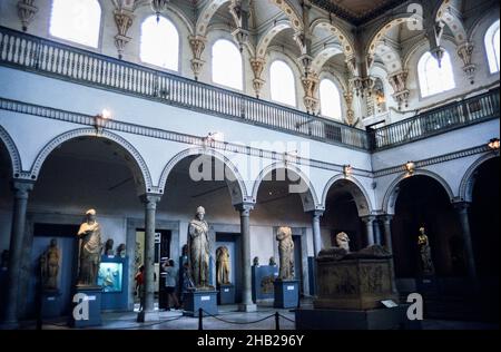 Musée national de Bardo, Tunis, Tunisie en 1998 statues dans la salle Carthage Banque D'Images