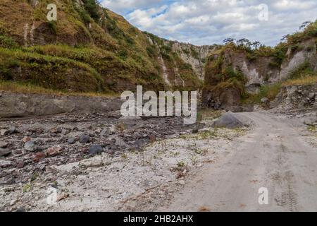 Vestiges de la coulée de boue de Lahar au volcan Pinatubo, Philippines Banque D'Images