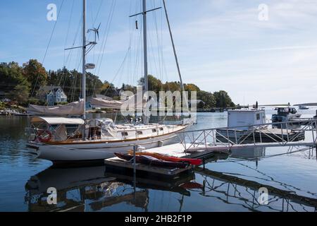 Port de Chester Front et Yacht Club, Nouvelle-Écosse, Canada Banque D'Images