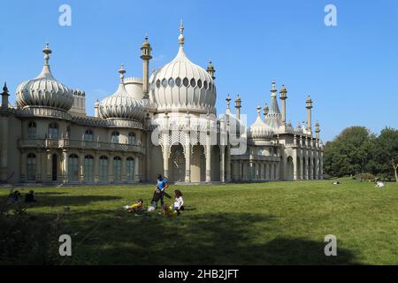 BRIGHTON, GRANDE-BRETAGNE - 16 SEPTEMBRE 2014 : il s'agit du Pavillon Royal, l'ancienne résidence en bord de mer des rois de Grande-Bretagne. Banque D'Images