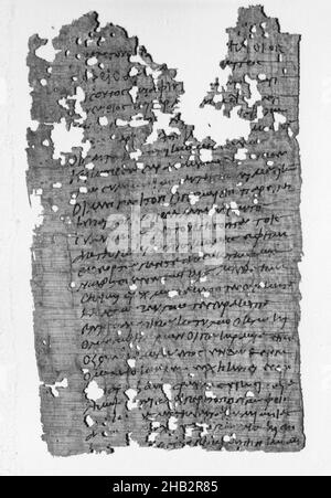 Fragment de papyrus, Egyptien, période romaine, 30 BC–395 AD, 3rd Century,Encre sur papyrus, Oxyrhynchus, gouvernorat d'Al Minya, Égypte, Afrique,Livres et manuscrits, 6 5/8 x 4 cm(16,8 x 10,2 cm Banque D'Images