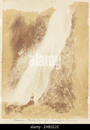 Bowen Falls, 540 pi, Milford Sound.De l'album: New Zealand album, Burton Brothers studio, photographe, 1882, Dunedin,processus d'albumine Banque D'Images