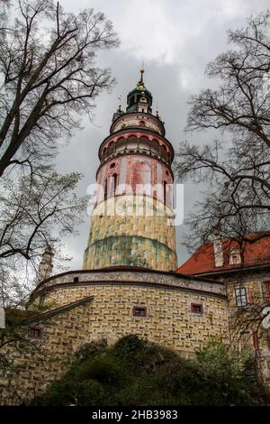 Célèbre château médiéval de Cesky Krumlov en automne, République tchèque Banque D'Images