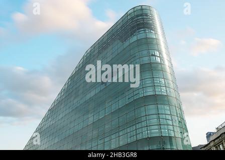 Urbis est un centre d'exposition situé dans le centre de Manchester, en Angleterre, au Royaume-Uni Banque D'Images