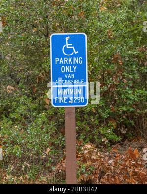 Parking handicapés Pfeiffer Big sur SP, à Big sur, CA. Banque D'Images