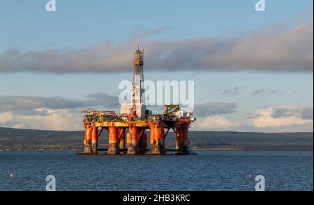 CROMARTY, HIGHLANDS, ÉCOSSE - 13 DÉCEMBRE 2021: C'est la vue sur un hiver froid après-midi à Cromarty Firth, Highlands, Écosse, le 13 décembre 2 Banque D'Images