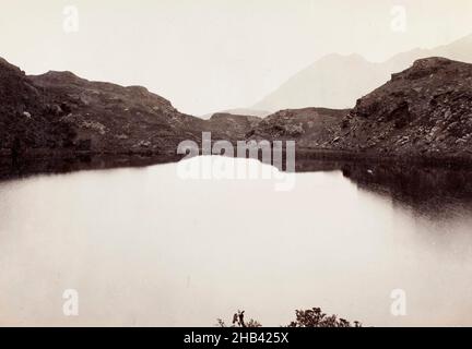 Lakelet près de Glendhu, Lac Wanaka, Burton Brothers studio, 1870-1880s, Wanaka,Lac Banque D'Images