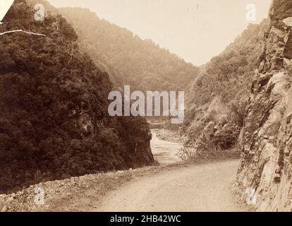 Gorge de Manawatu, studio Burton Brothers, studio de photographie, Dunedin, photographie en noir et blanc Banque D'Images